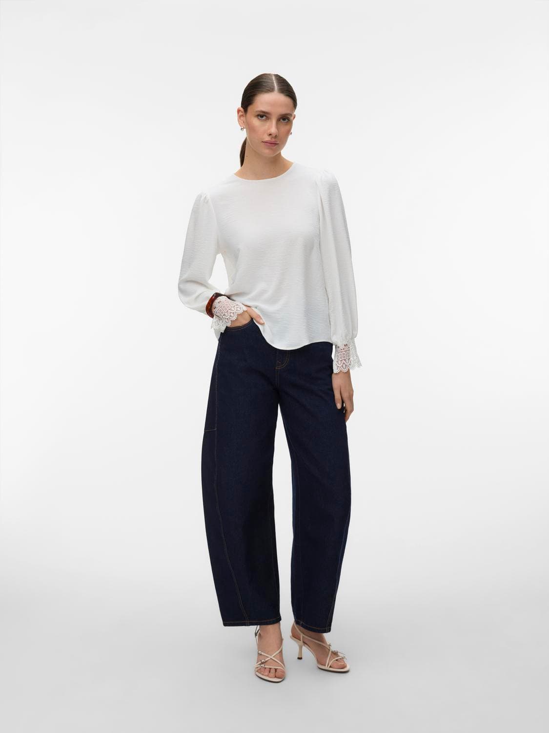 Vmalva Lace Ls O-Neck Top Wvn Ga - Vero Moda