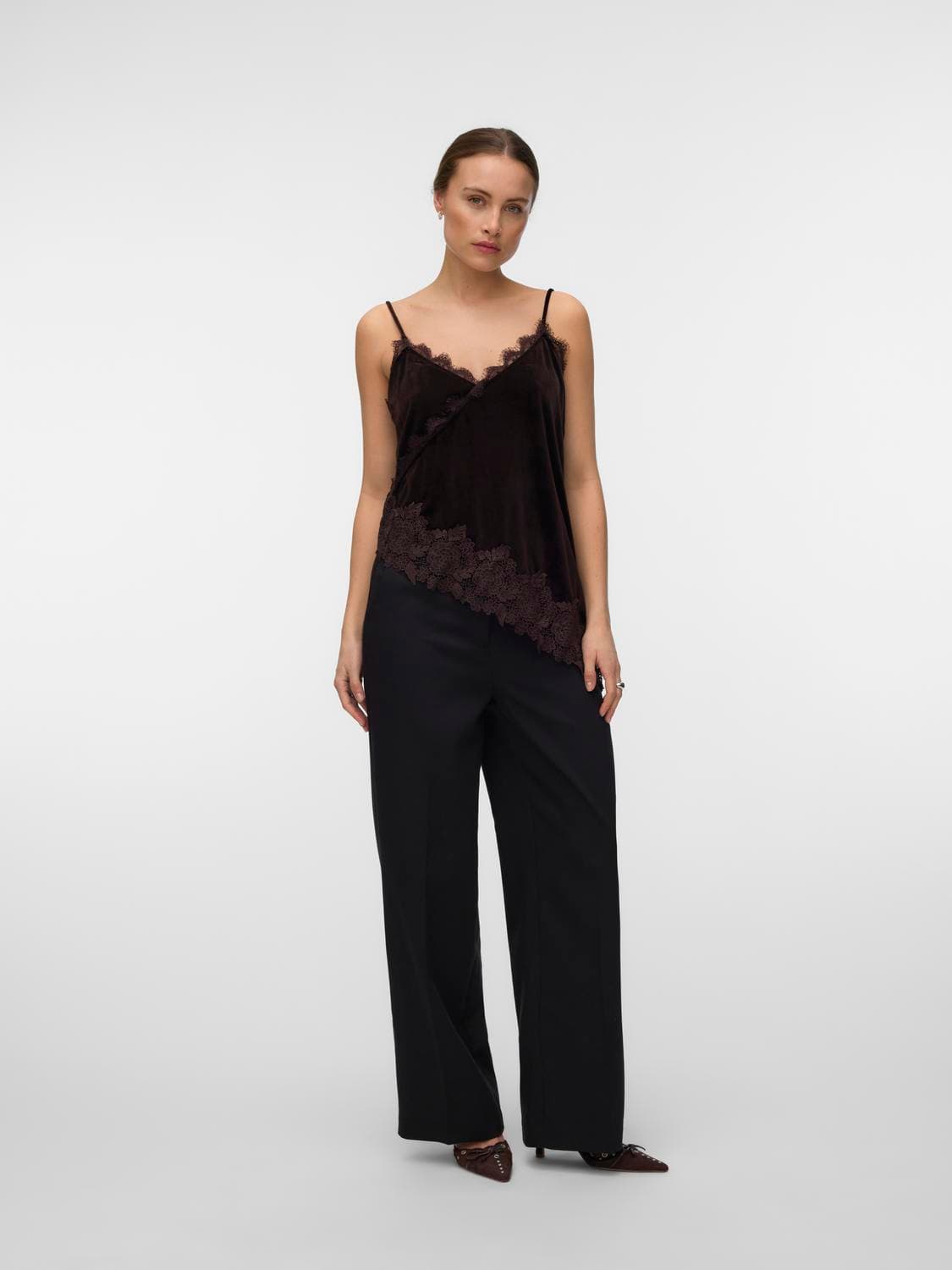 Vmchloe Sl Lace Velvet Top Jrs Exp - Vero Moda