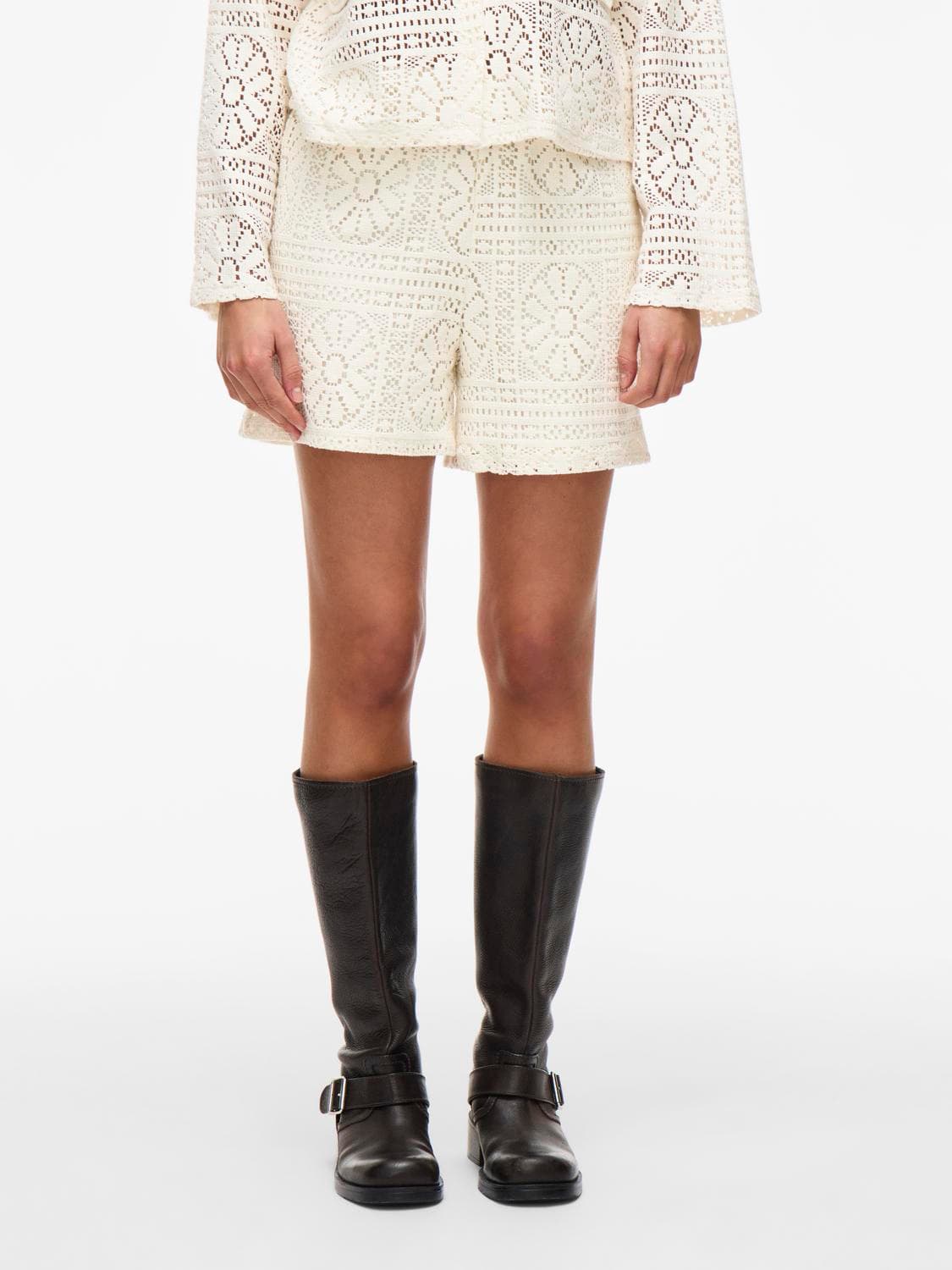 Vimerinda Crochet Hw Shorts - VILA