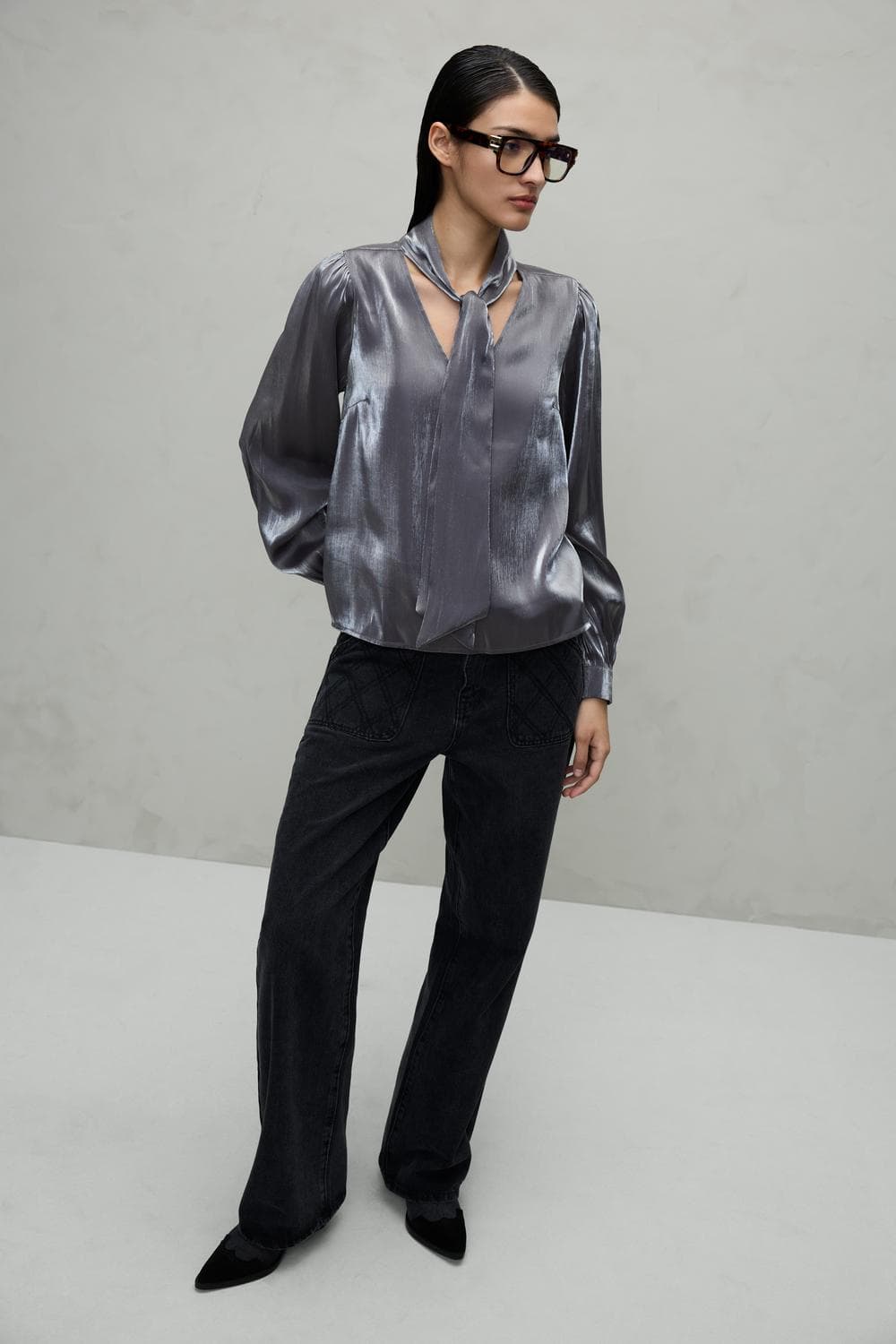 Viessa V-Neck Tie L/S Shimmer Shirt/R - VILA