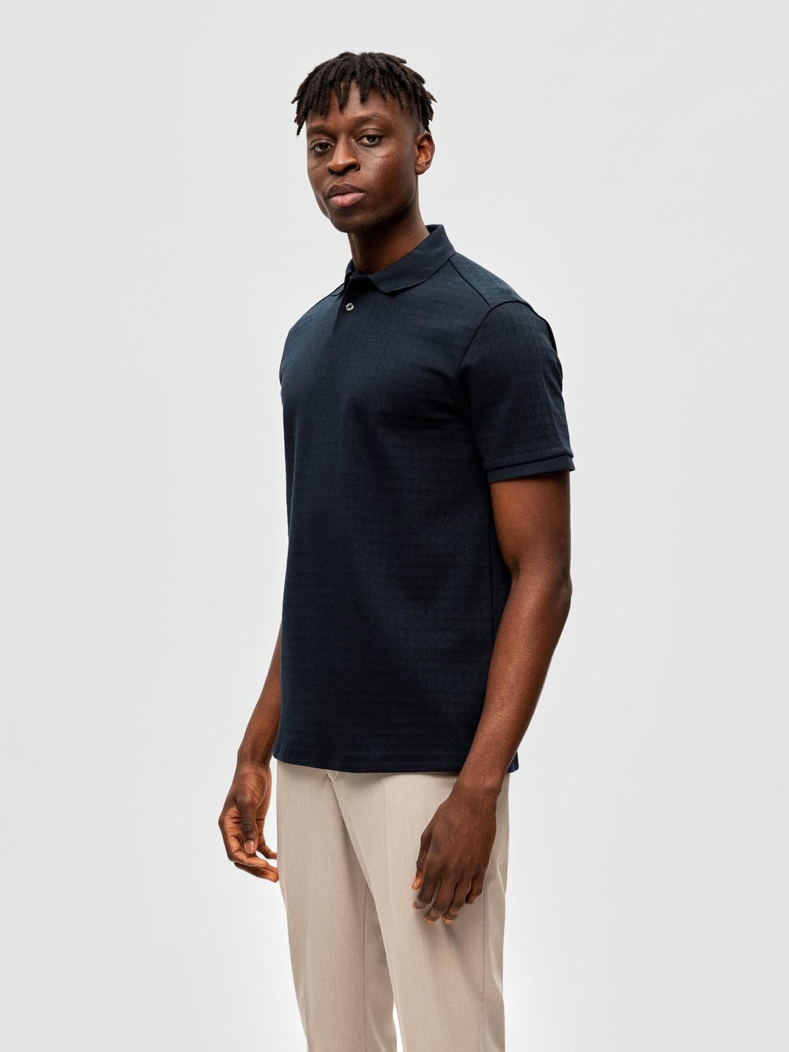Walter Polo Bolur - Selected